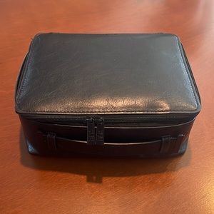 Bèis cosmetic case
